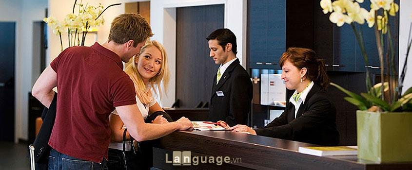 những đoạn hội thoại tiếng anh trong nhà hàng