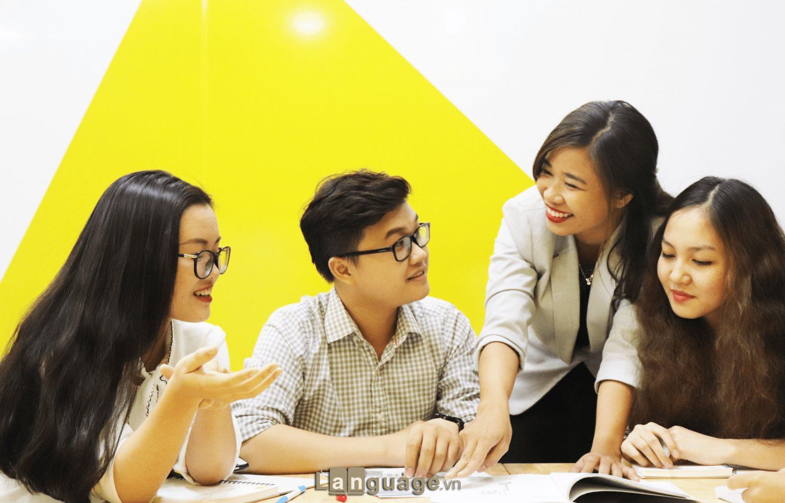 Nên tự luyện thi IELTS cấp tốc trong 2 tháng hay đến trung tâm? Nên tự luyện thi IELTS cấp tốc trong 2 tháng hay đến trung tâm?